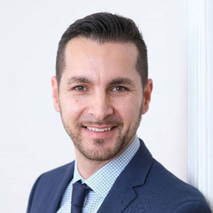 Porträt von Yasin Karabacak, Dozent für Digital Health an der Weiterbildungsagentur (WBA) 